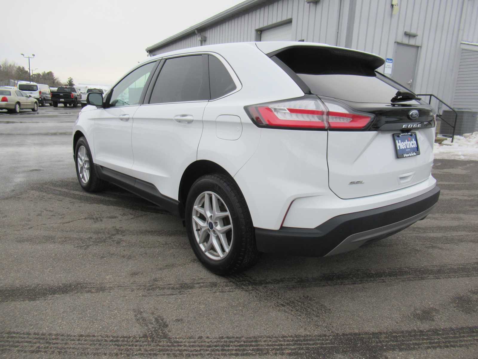 Used 2022 Ford Edge SEL w/ Convenience Package image 7