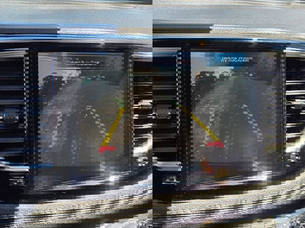 Used 2024 Chrysler Pacifica Select image 26