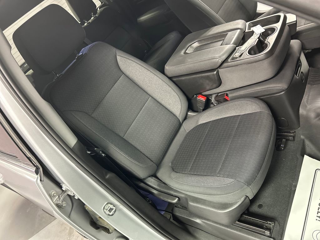 Used 2023 GMC Sierra 2500 SLE image 25