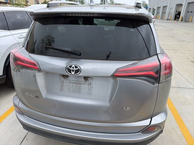 Used 2016 Toyota RAV4 LE image 6