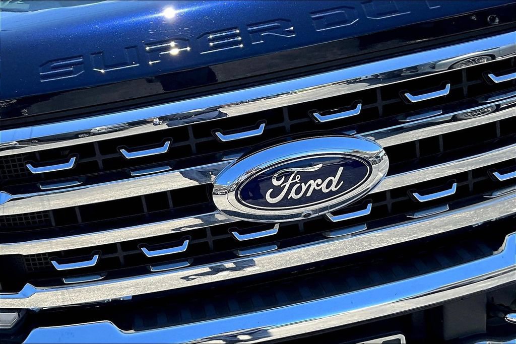 Used 2024 Ford F250 Lariat w/ Chrome Package AWD/4WD image 39