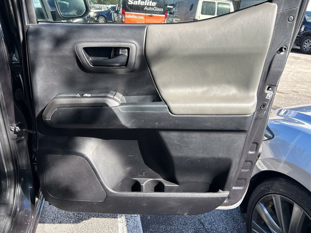 Used 2019 Toyota Tacoma SR5 AWD/4WD image 42