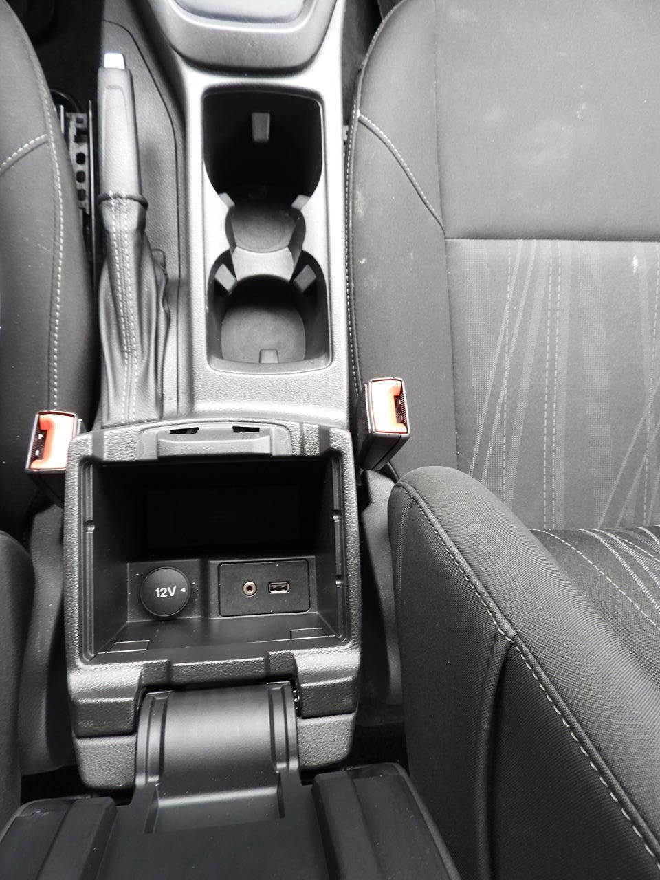 Used 2017 Ford Focus SE FWD image 37