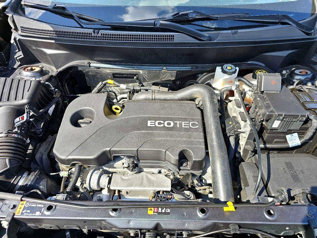 Used 2022 Chevrolet Equinox LS image 34