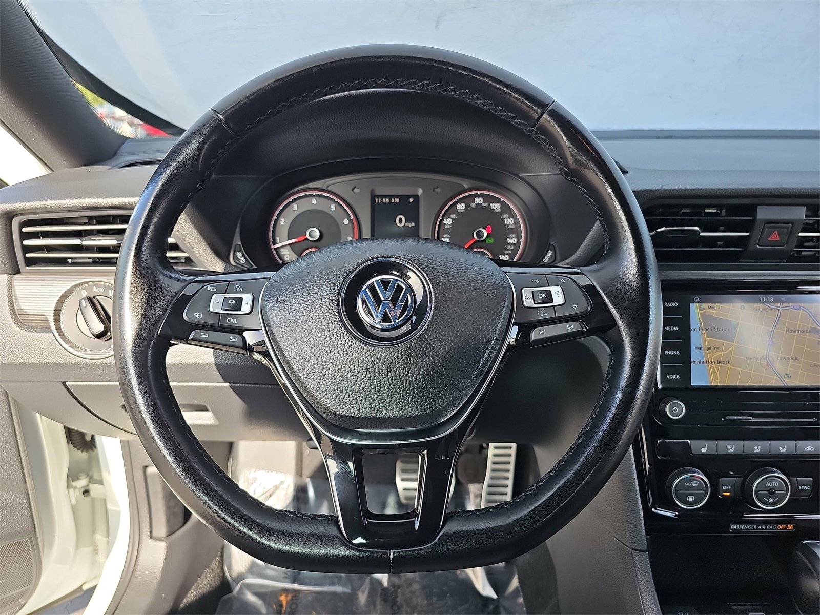 Used 2021 Volkswagen Passat 2.0T R-Line image 17