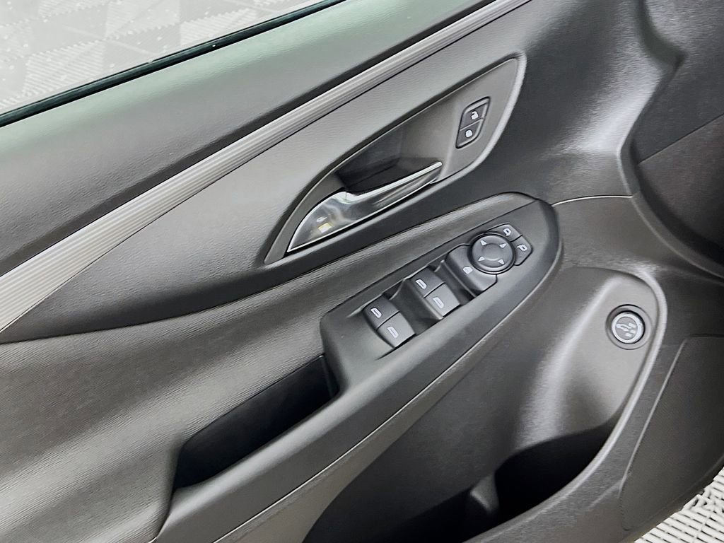 New 2025 Buick Envista Avenir image 14