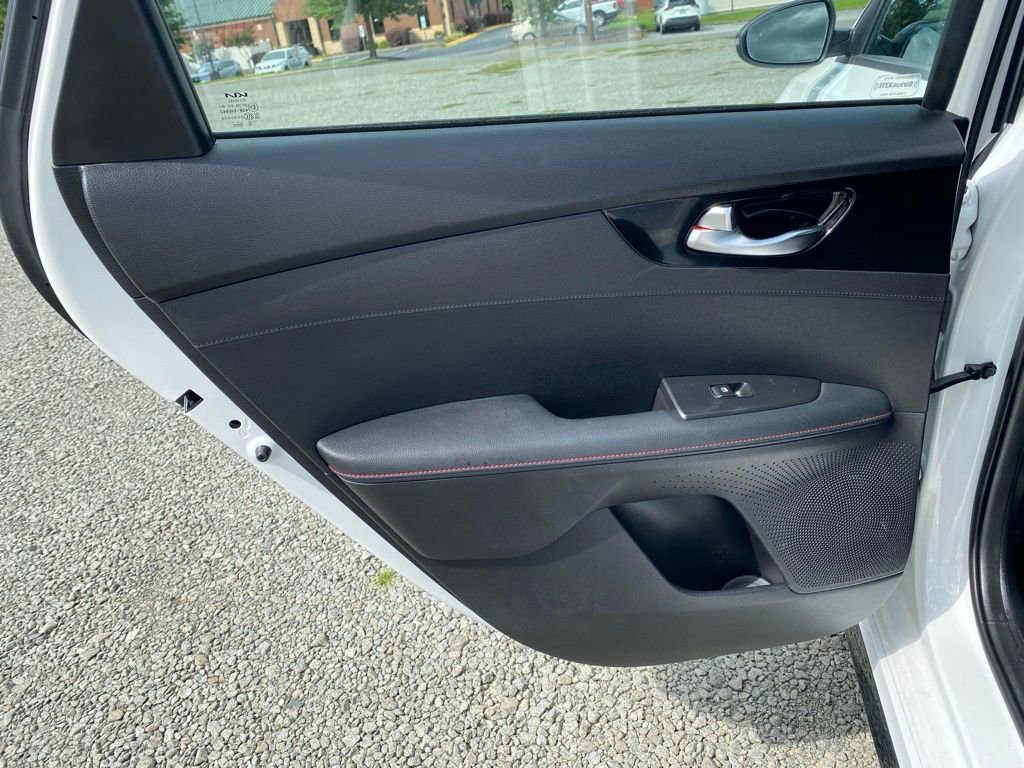 Used 2023 Kia Forte GT w/ GT2 Package image 16