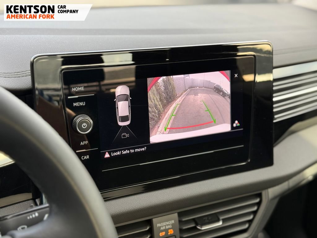 Used 2025 Volkswagen Jetta S image 31