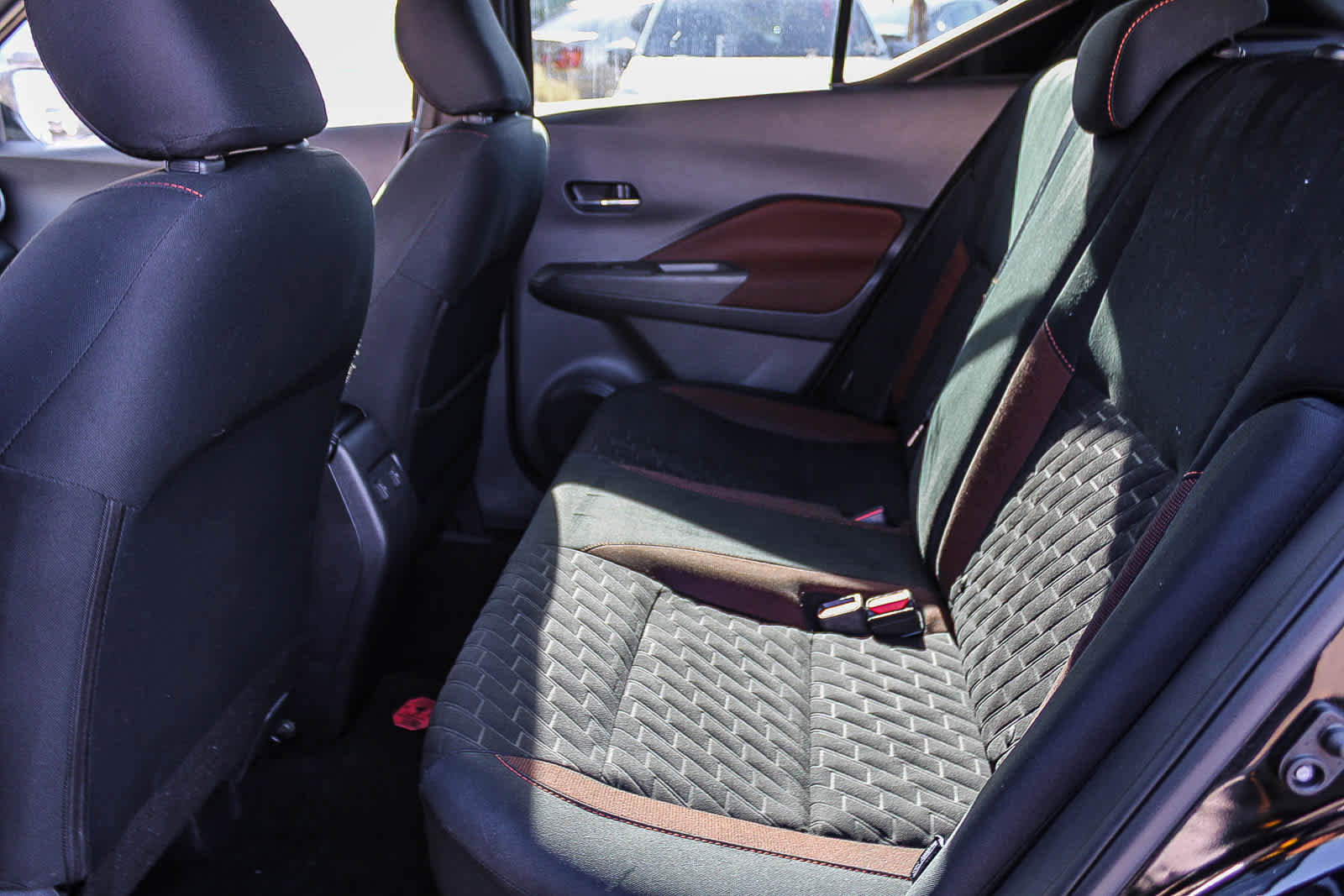 Used 2021 Nissan Kicks SR image 14