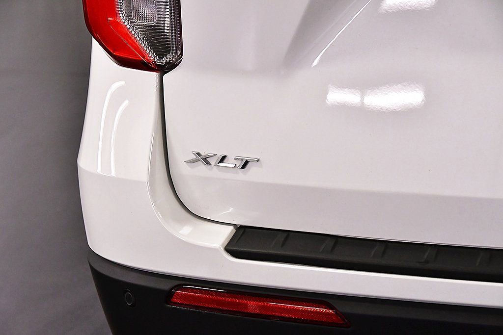 Used 2023 Ford Explorer XLT w/ Equipment Group 202A image 11