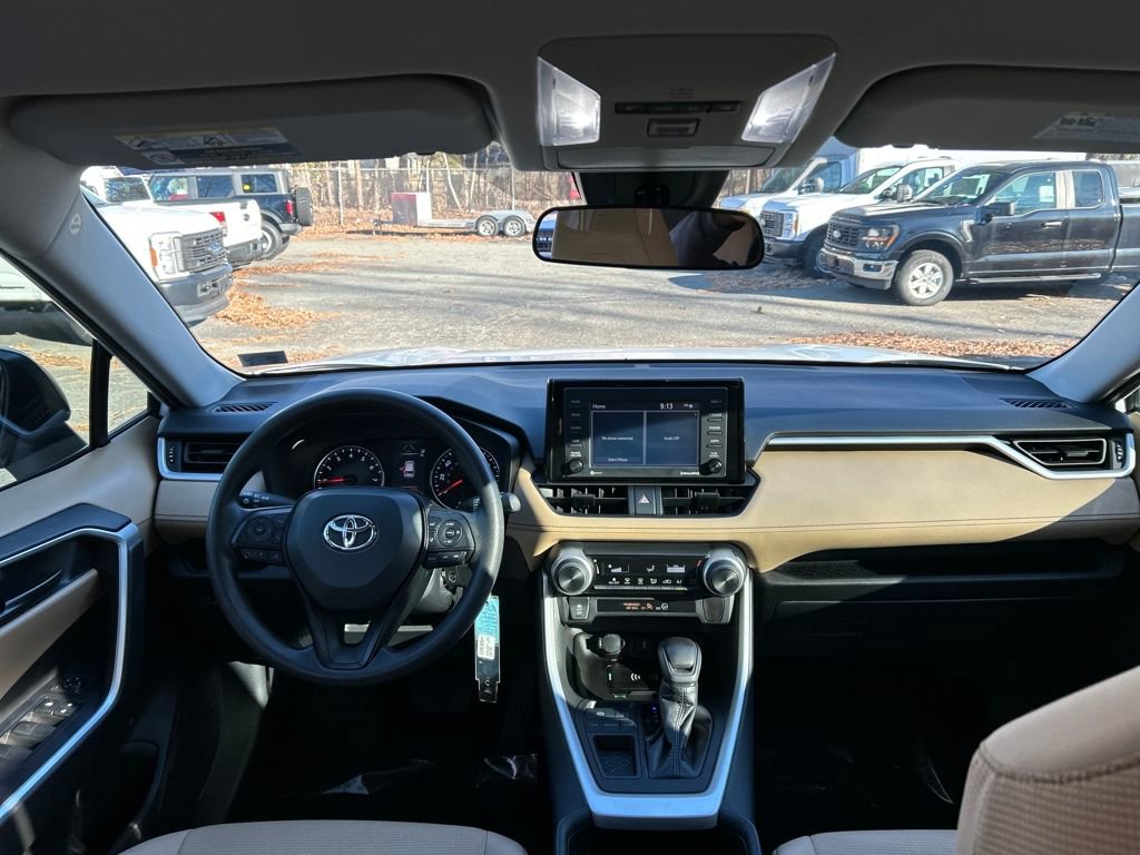 Used 2021 Toyota RAV4 LE image 26