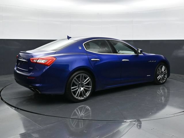 Used 2018 Maserati Ghibli S GranLusso AWD/4WD image 2