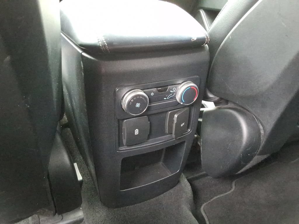 Used 2020 Ford Explorer XLT w/ Equipment Group 202A RWD image 19