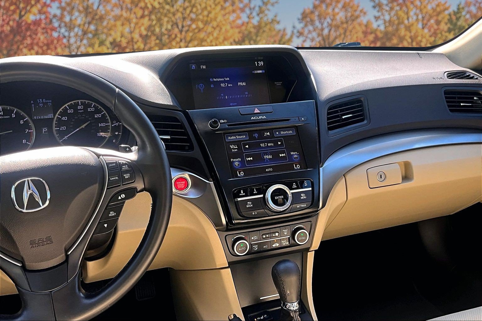Used 2017 Acura ILX FWD image 7
