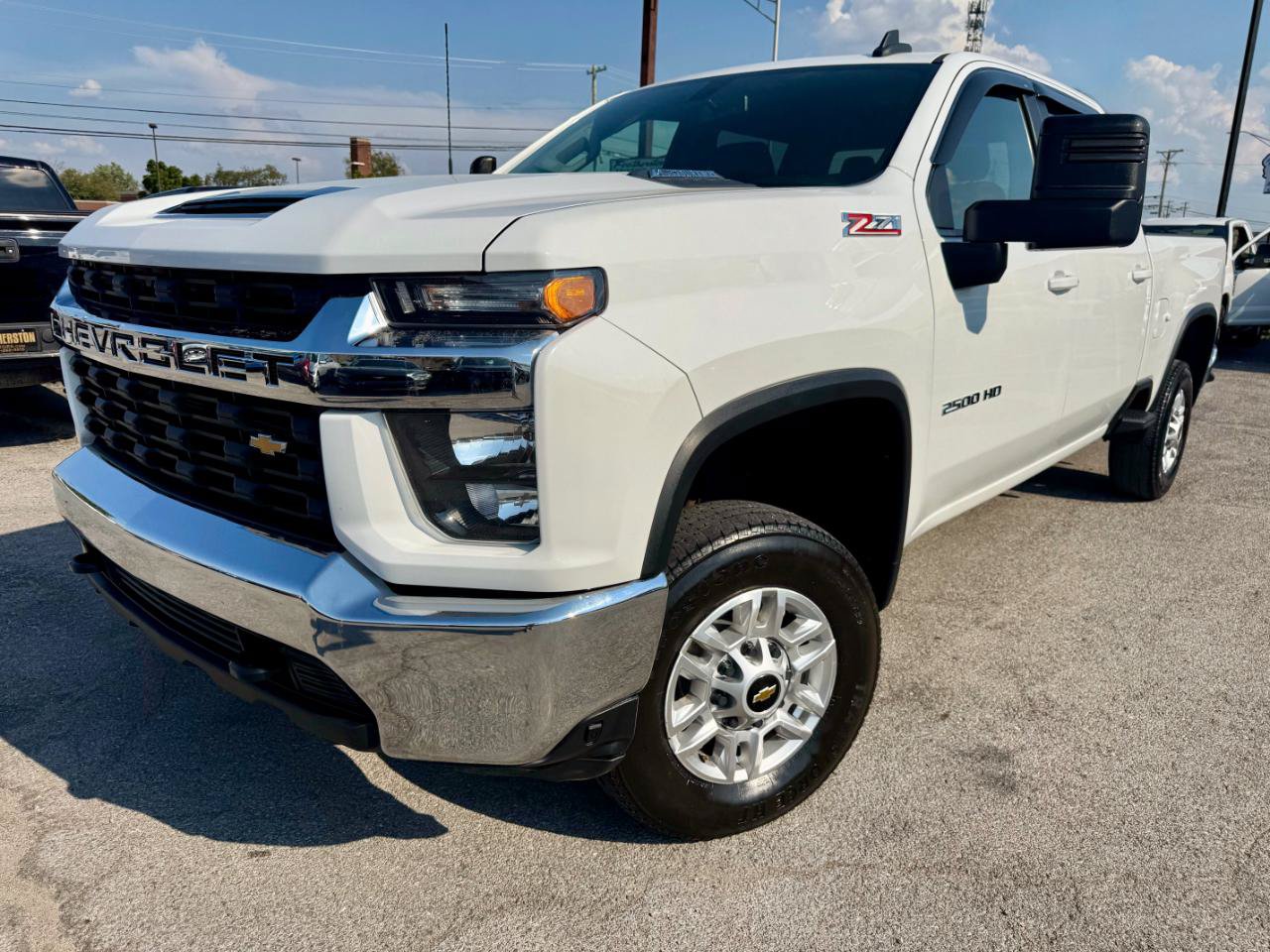 Used 2021 Chevrolet Silverado 2500 LT w/ Convenience Package AWD/4WD image 2