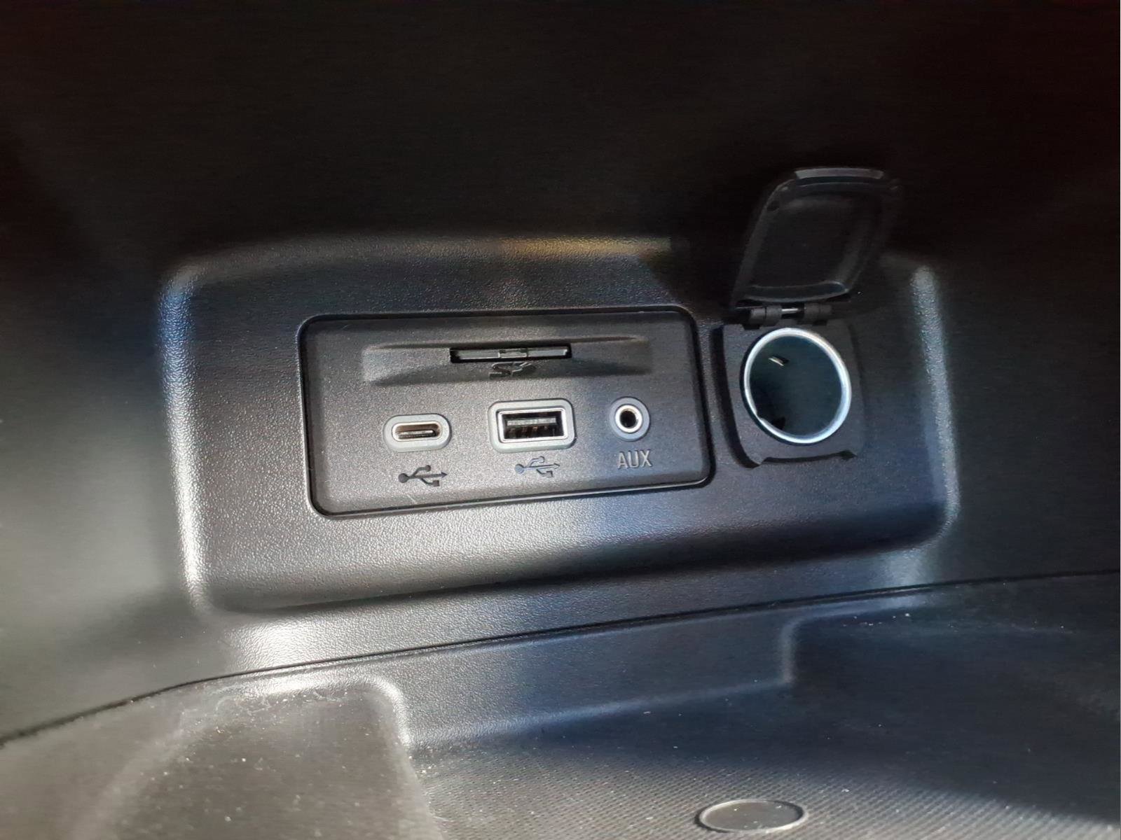 Certified 2023 Chevrolet Equinox Premier image 17