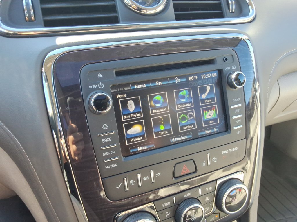 Used 2017 Buick Enclave Premium w/ Experience Buick Package FWD image 32