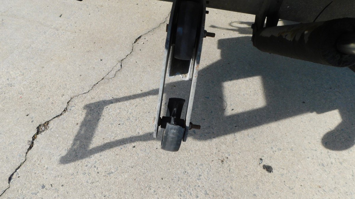 Used 2020 Isuzu NPR image 33