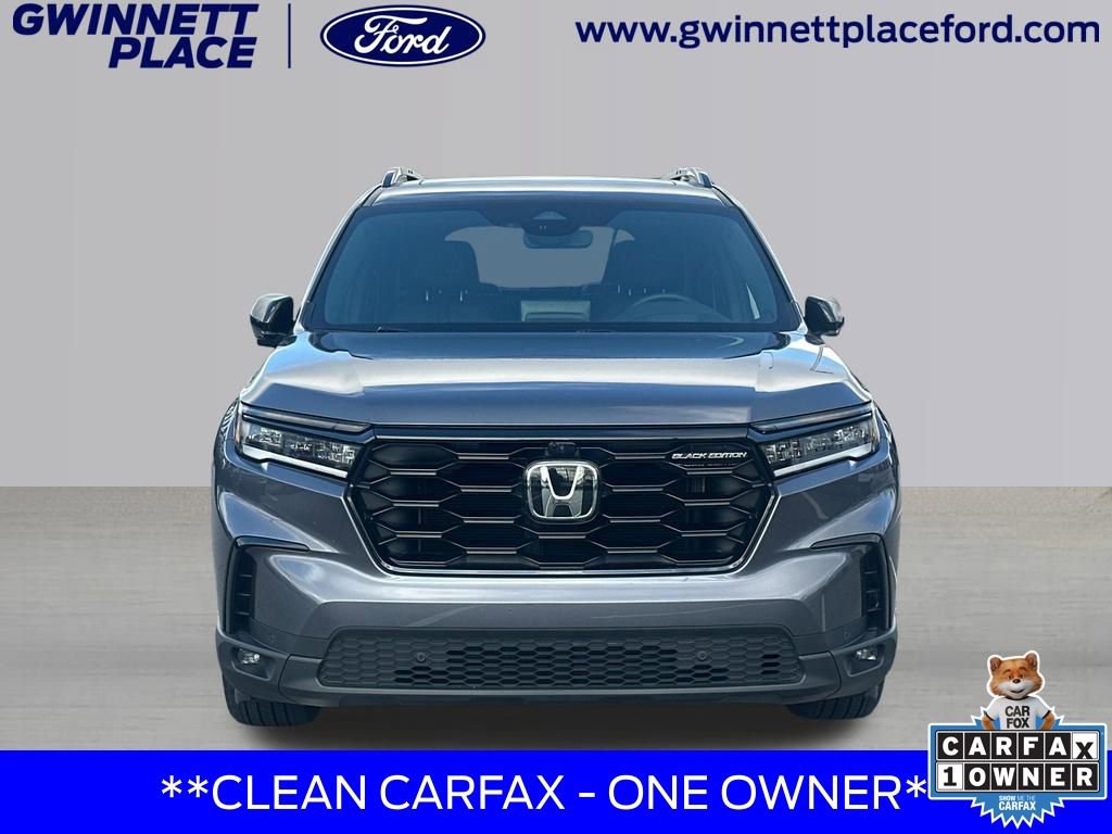 Used 2025 Honda Pilot Black Edition image 2