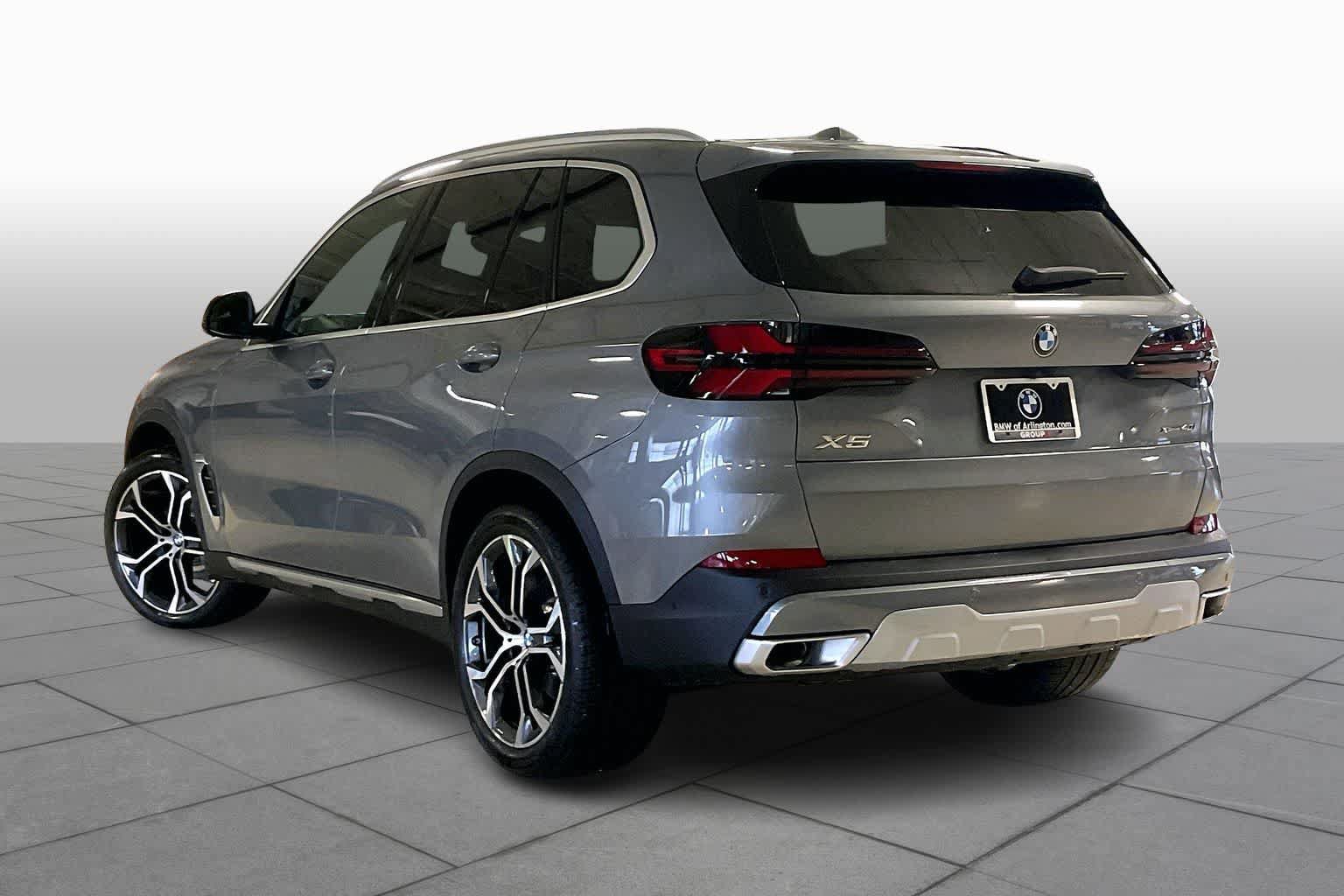 Used 2026 BMW X5 xDrive40i w/ Premium Package AWD/4WD image 12