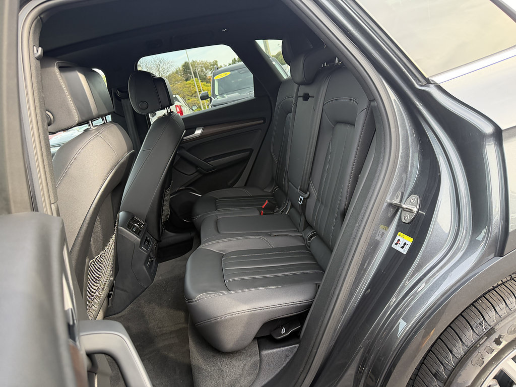 Used 2022 Audi Q5 2.0T Premium AWD/4WD image 11