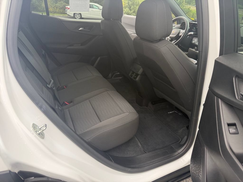Certified 2026 Chevrolet Equinox LT AWD/4WD image 27
