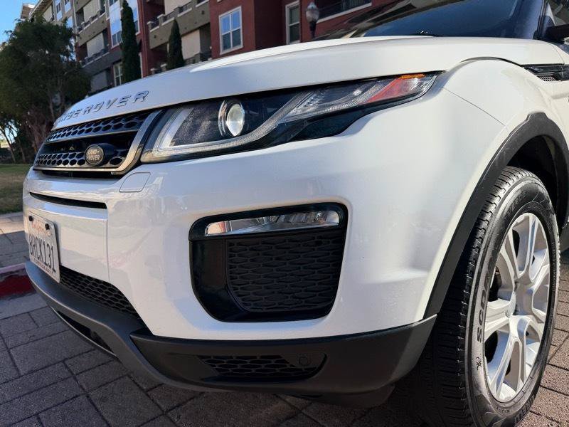 Used 2017 Land Rover Range Rover Evoque SE Premium AWD/4WD image 35