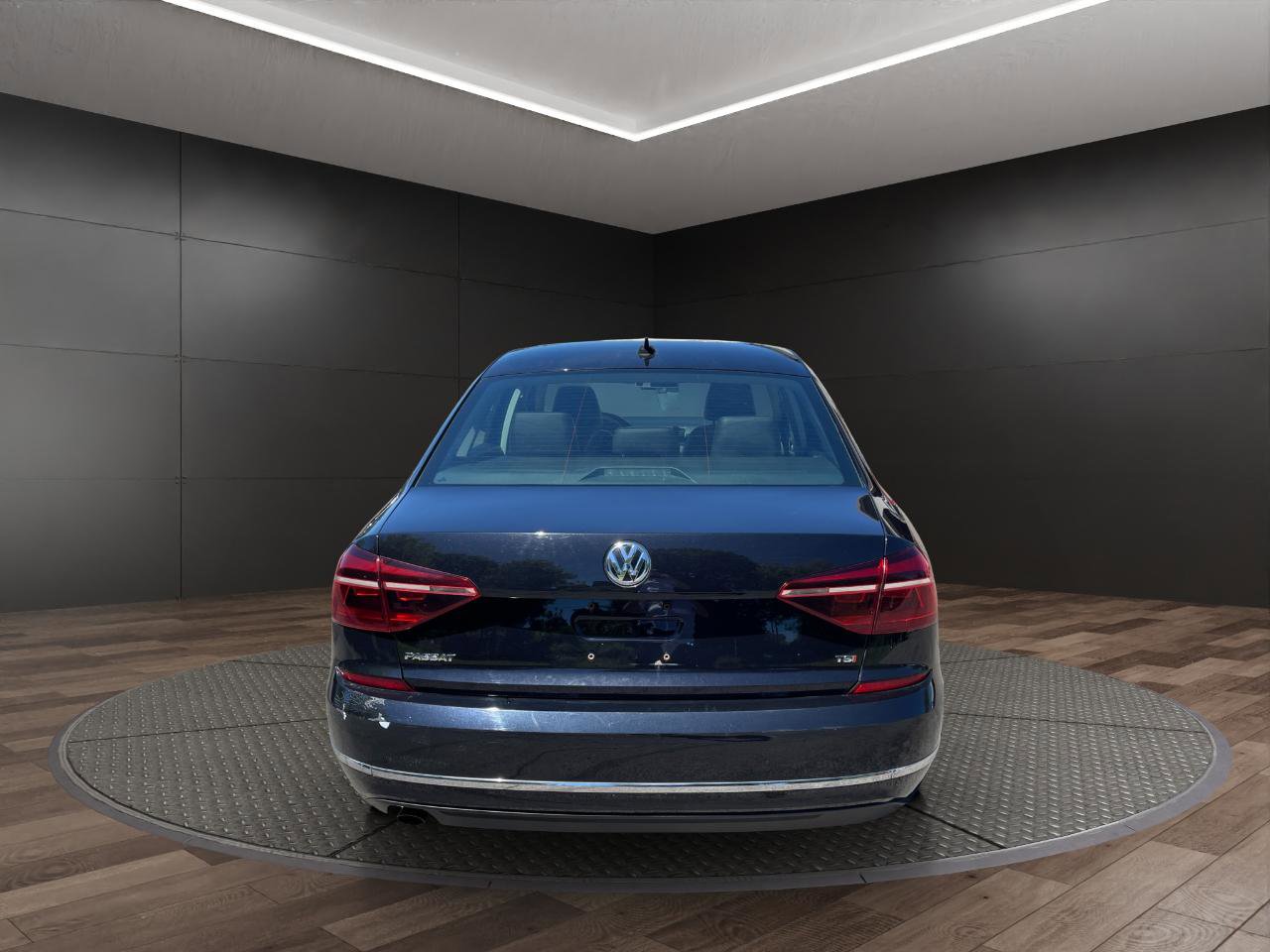 Used 2019 Volkswagen Passat 2.0T Wolfsburg FWD image 7