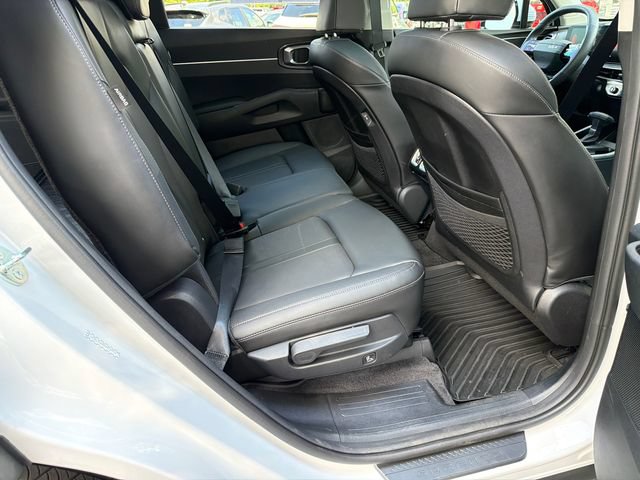 Used 2026 Kia Sorento S w/ S Panoramic Sunroof Package FWD image 15