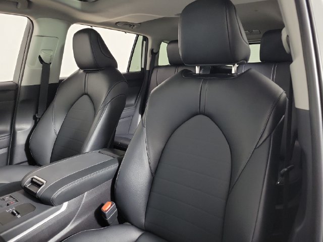 Certified 2026 Toyota Highlander XLE AWD/4WD image 20