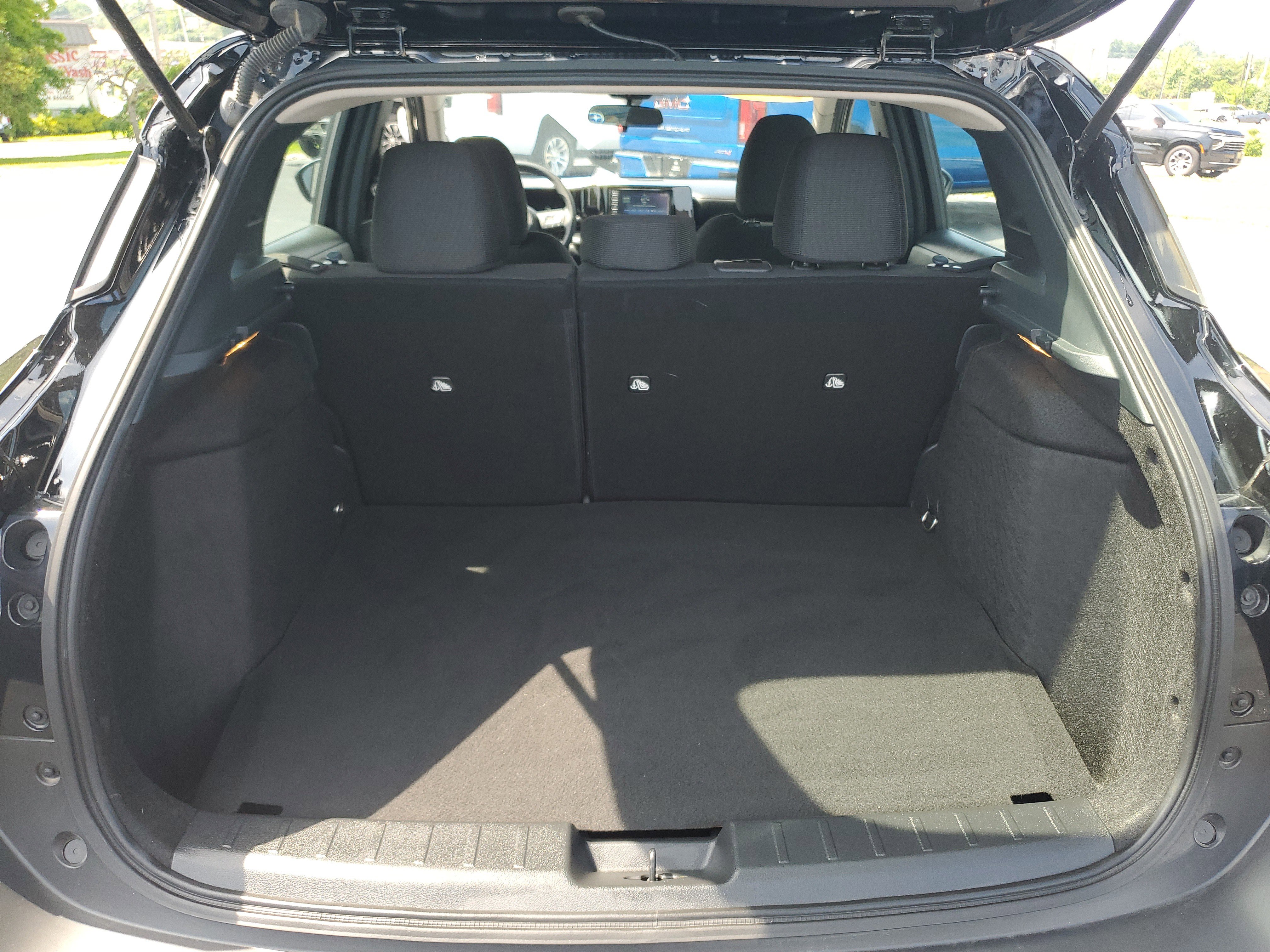 Used 2025 Nissan Kicks S AWD/4WD image 8