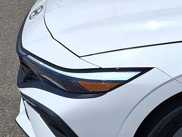 Used 2024 Hyundai Elantra SEL FWD image 28