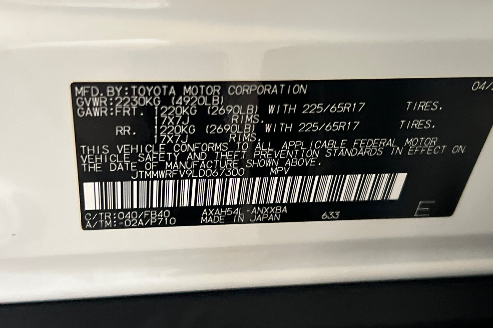 Certified 2020 Toyota RAV4 LE w/ All Weather Liner Package AWD/4WD image 27