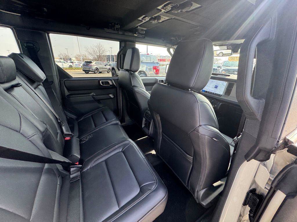 New 2026 Ford Bronco Outer Banks AWD/4WD image 13