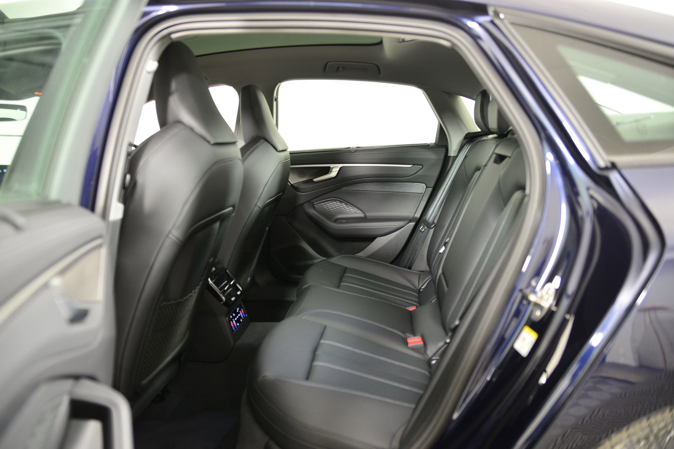 New 2026 Audi A6 Premium Plus image 11