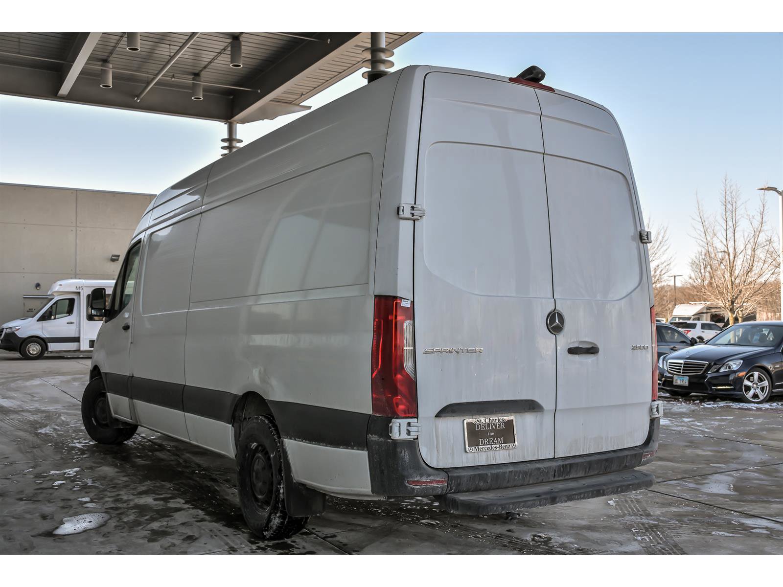 Used 2025 Mercedes-Benz Sprinter 2500 image 3