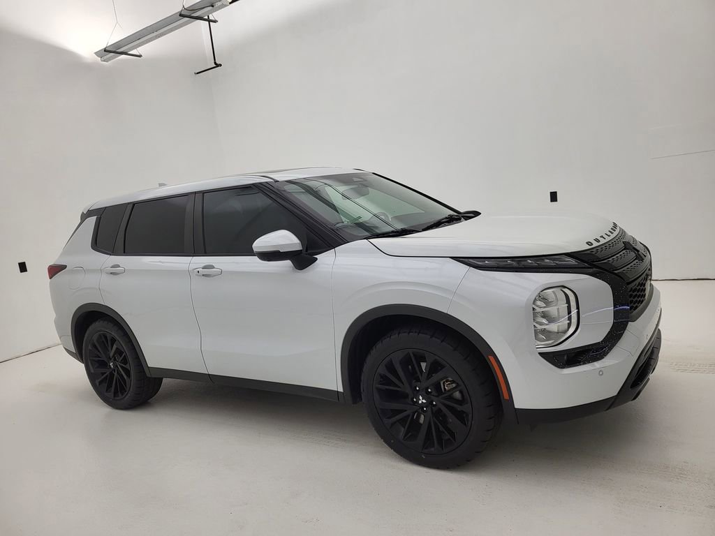 Used 2022 Mitsubishi Outlander SE