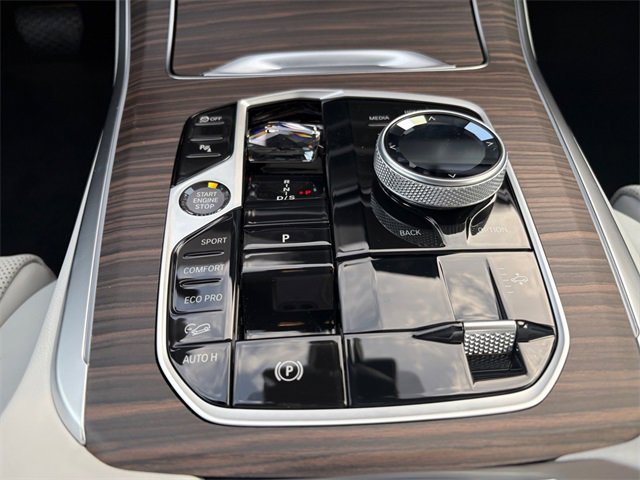 New 2026 BMW X5 xDrive40i w/ Executive Package image 18