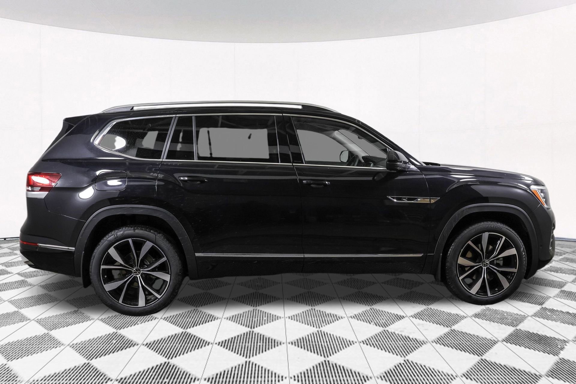 New 2026 Volkswagen Atlas SEL Premium R-Line image 11