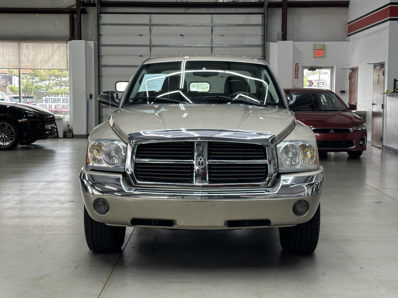 Used 2005 Dodge Dakota Laramie image 6