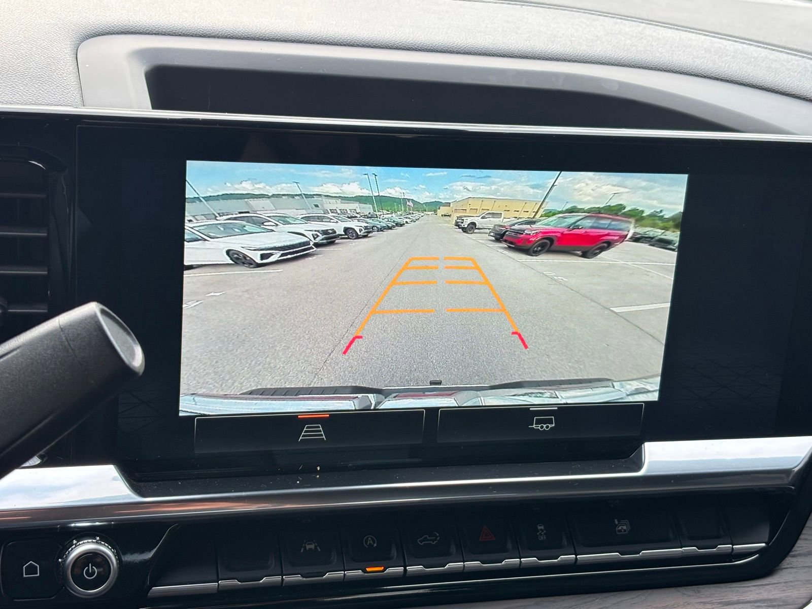 Used 2025 GMC Sierra 1500 SLT image 10