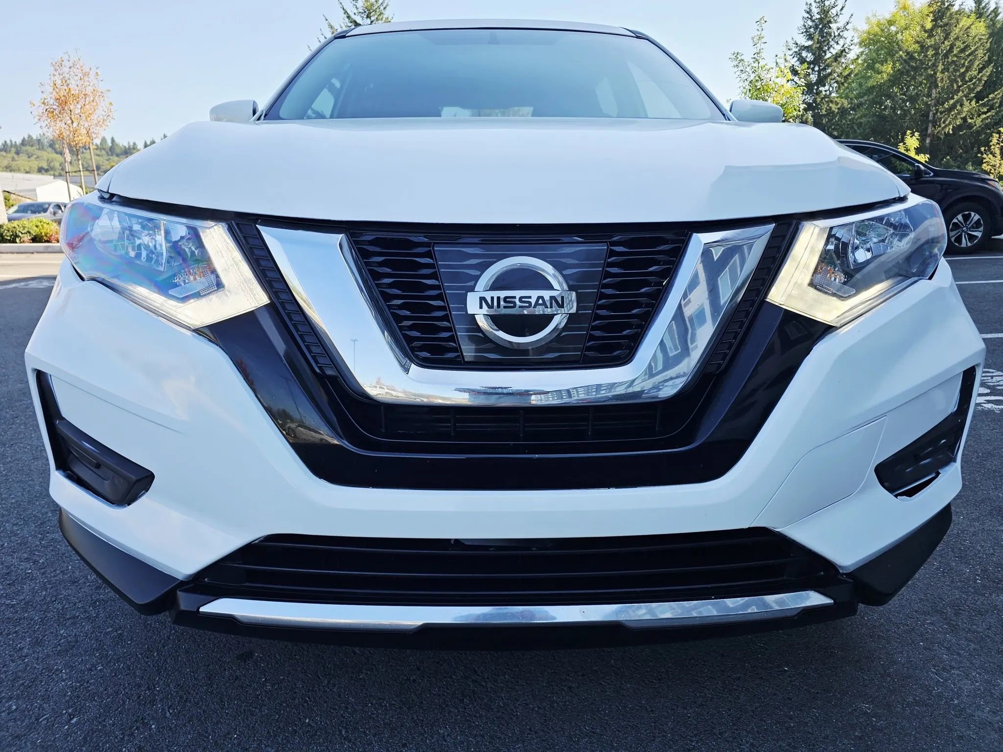 Used 2017 Nissan Rogue S image 8