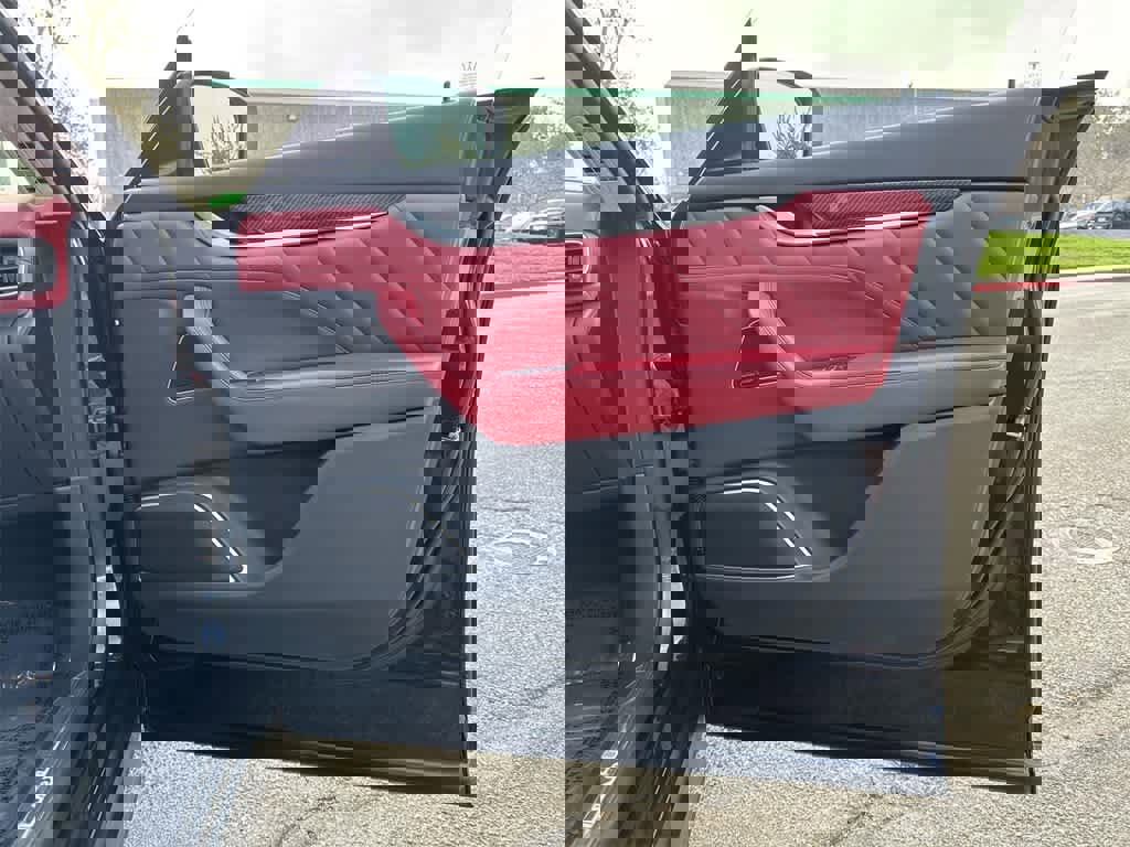 Used 2022 Maserati Levante Modena S image 40