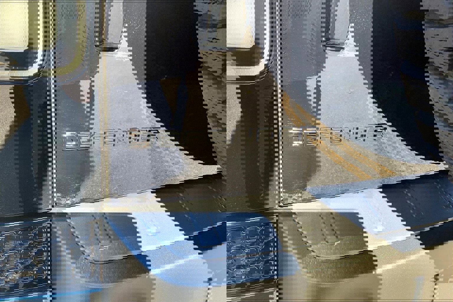 New 2026 Land Rover Defender 110 OCTA image 15