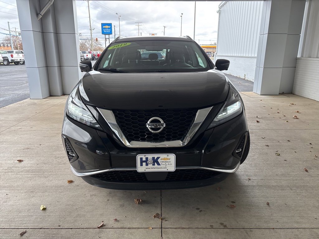 Used 2019 Nissan Murano Platinum image 2