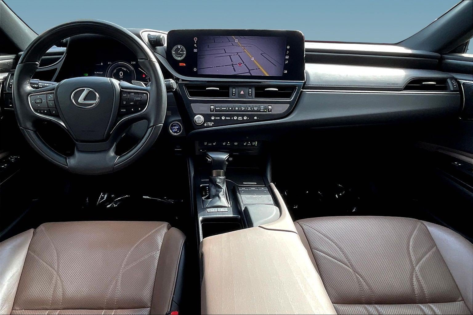 Used 2022 Lexus ES 300h w/ Accessory Package FWD image 7
