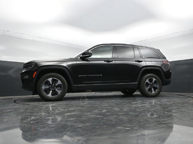 Used 2024 Jeep Grand Cherokee Limited 4xe AWD/4WD image 56