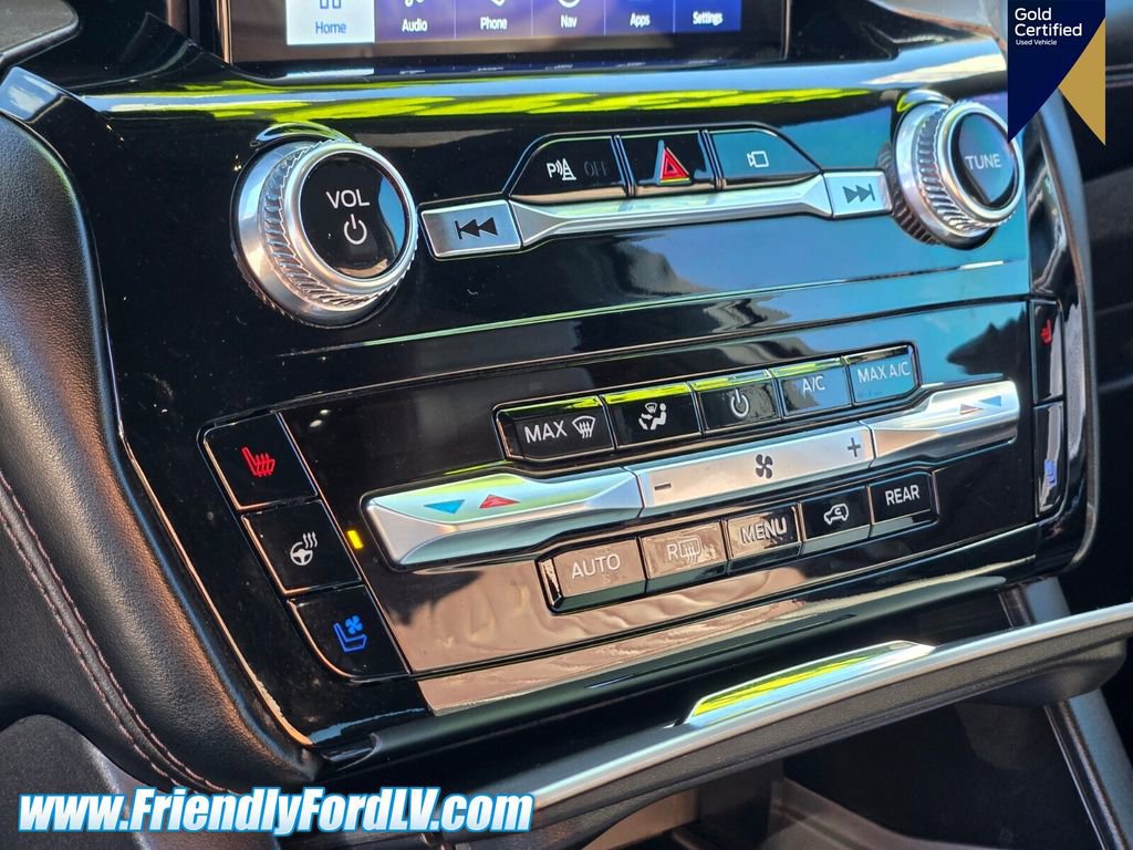 Certified 2021 Ford Explorer Platinum w/ Equipment Group 601A image 22