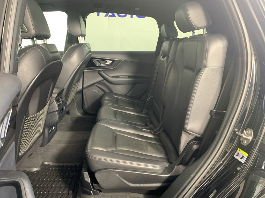Used 2019 Audi Q7 3.0T Premium image 33