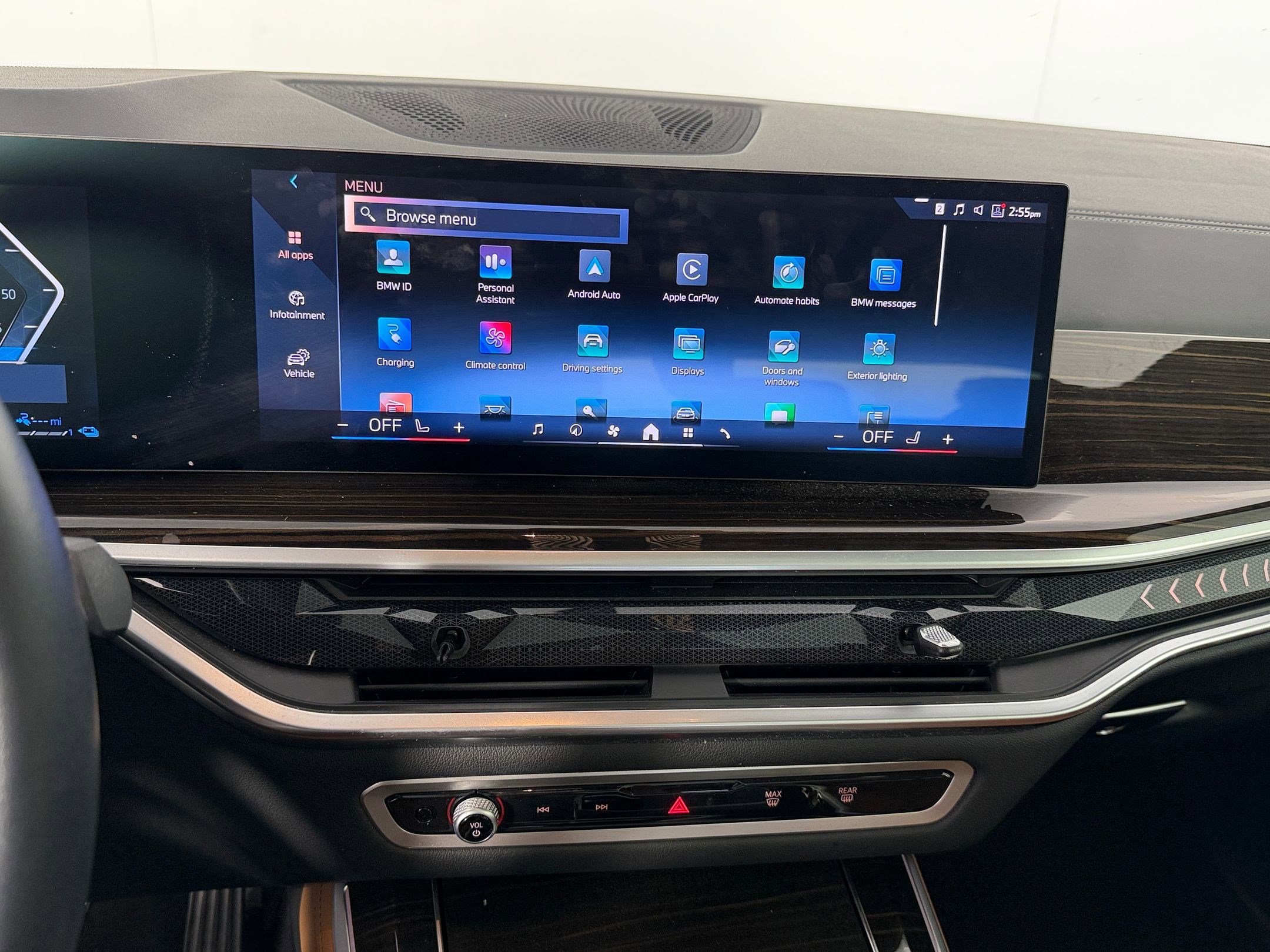 Certified 2024 BMW X5 xDrive50e w/ Parking Assistance Package image 23